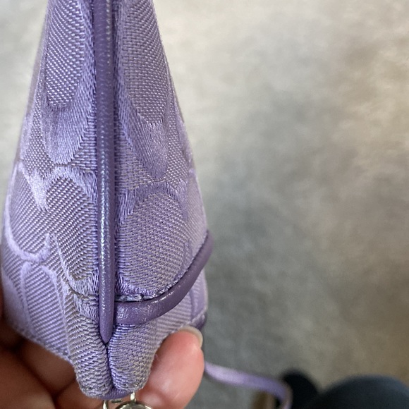 Coach wristlet - Picture 8 of 8